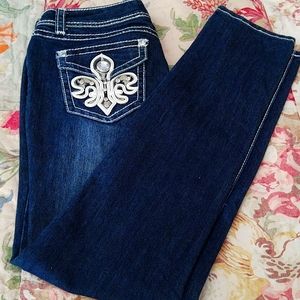 12K jeans Dk blue with white stitching and crystal/leather accent size 9